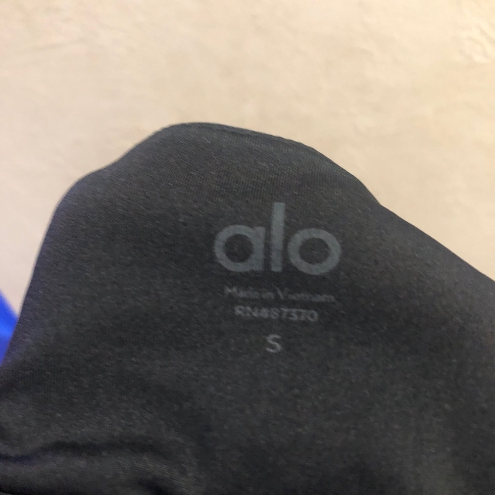 ALO Yoga Black Zip-Front Cropped Tank, Sports Bra Size Small Great conditions - Picture 5 of 5